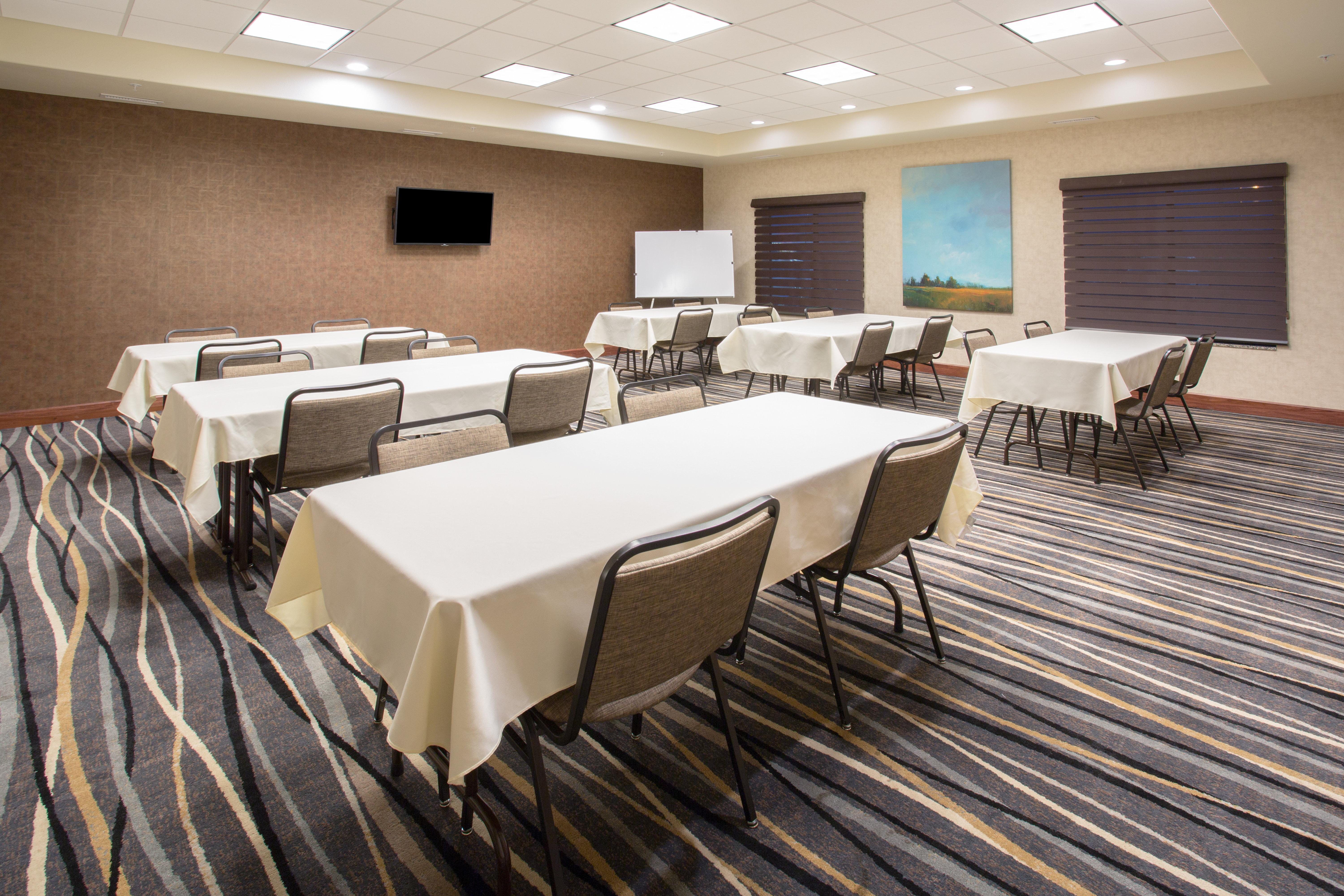 Holiday Inn Express & Suites Glendive By Ihg Экстерьер фото