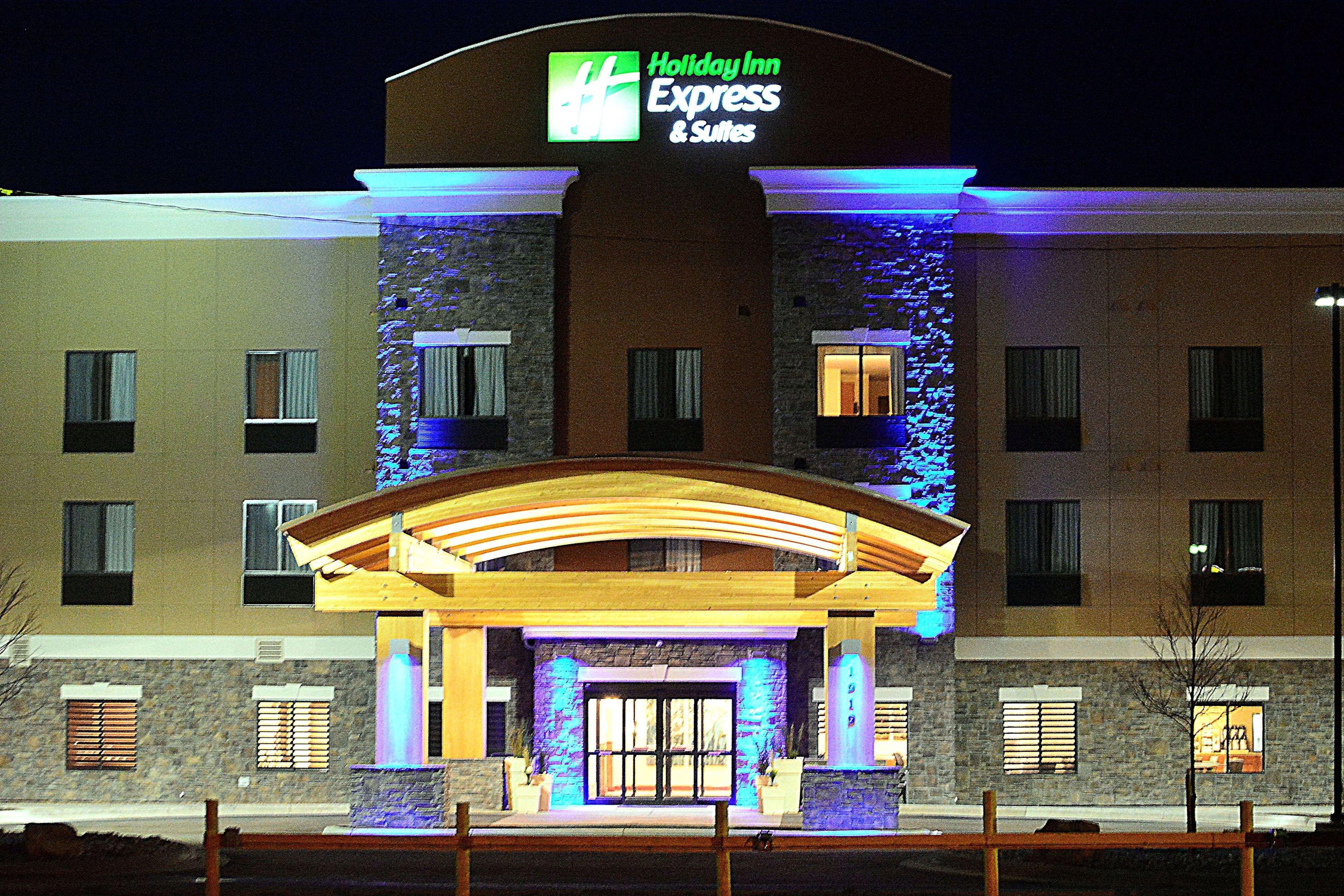 Holiday Inn Express & Suites Glendive By Ihg Экстерьер фото