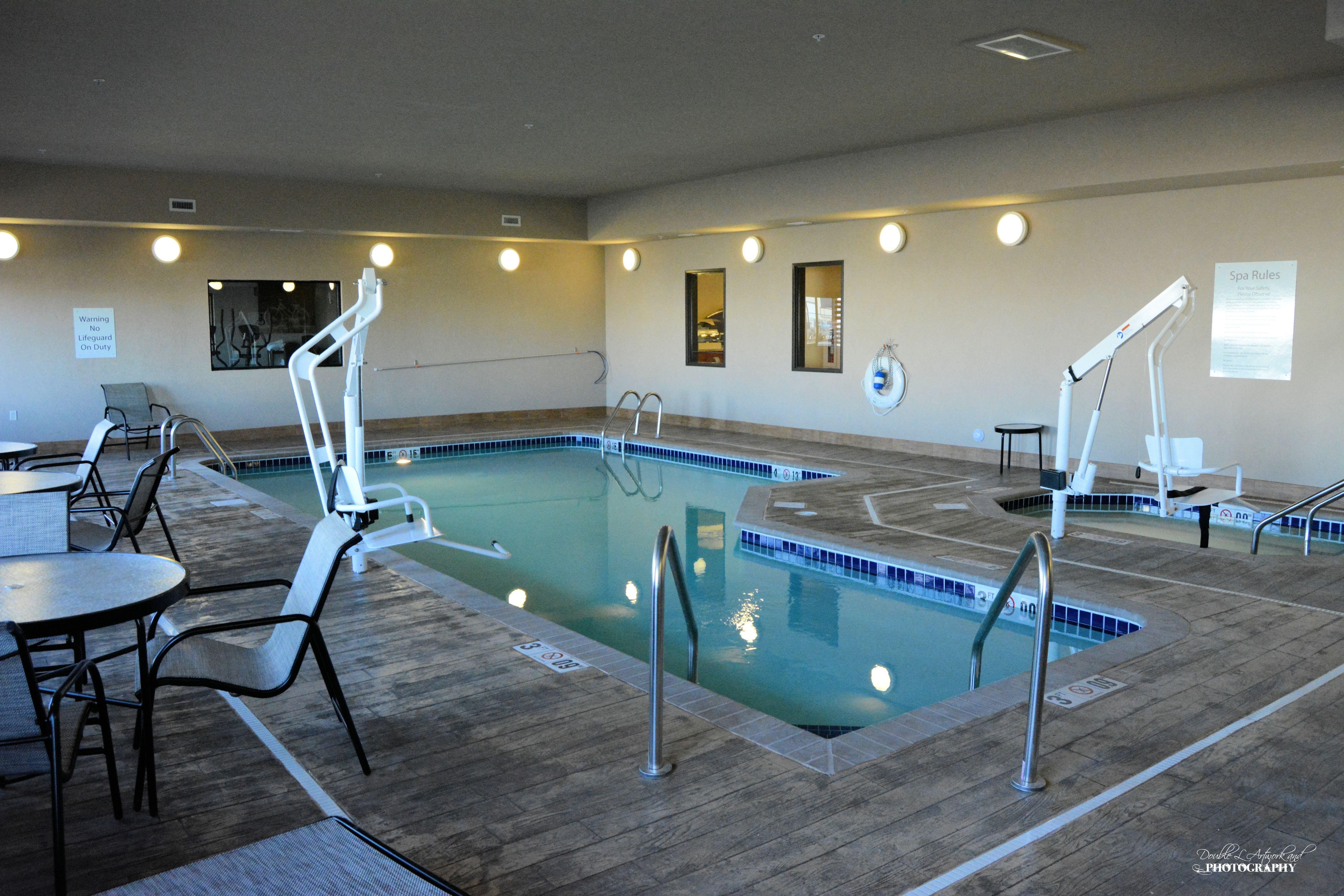 Holiday Inn Express & Suites Glendive By Ihg Экстерьер фото